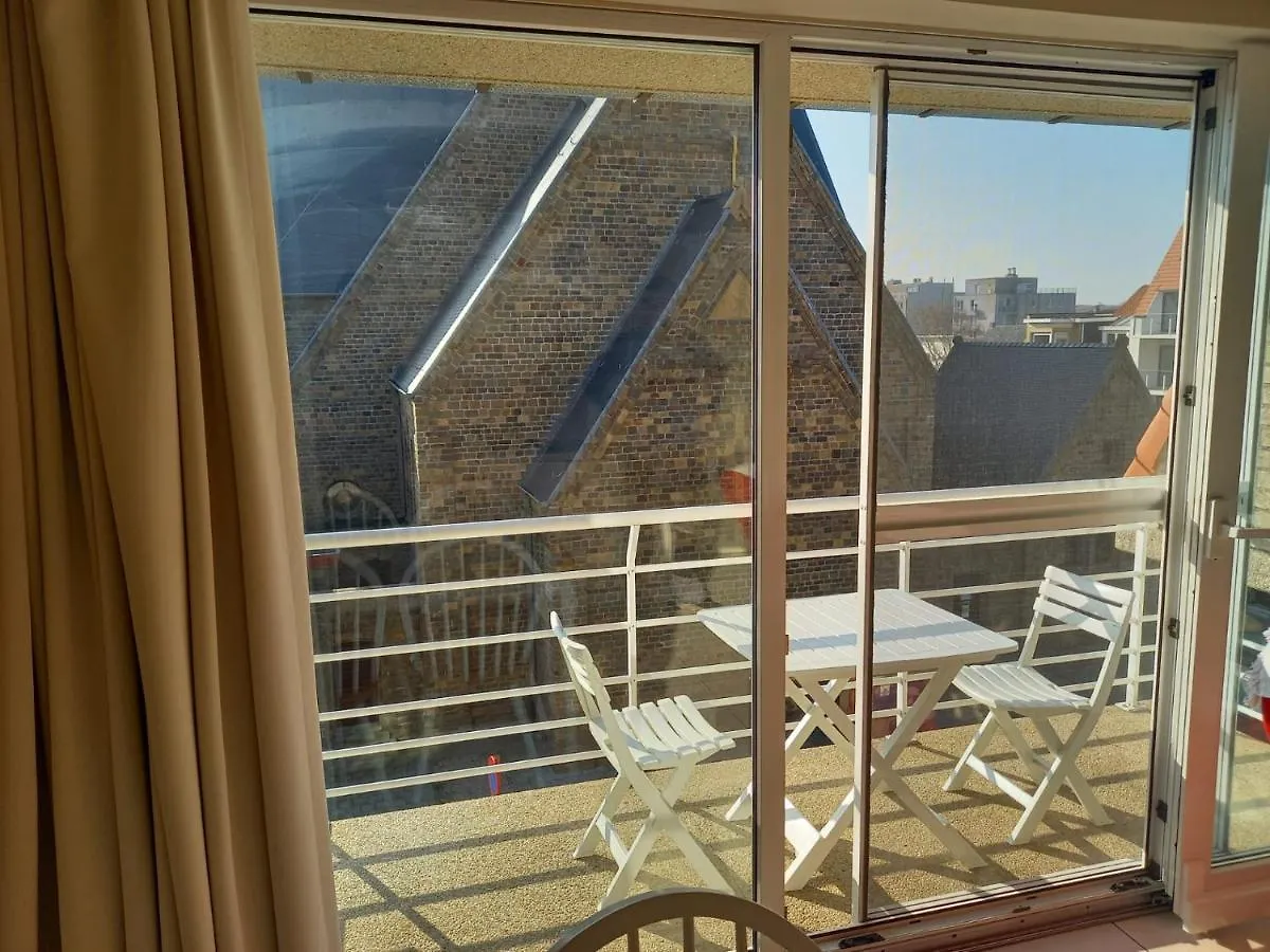 Appartement Vlakbij Zee En Duinen Bredene Apartment