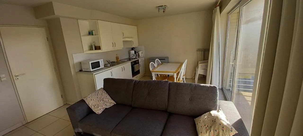 Appartement Vlakbij Zee En Duinen Bredene